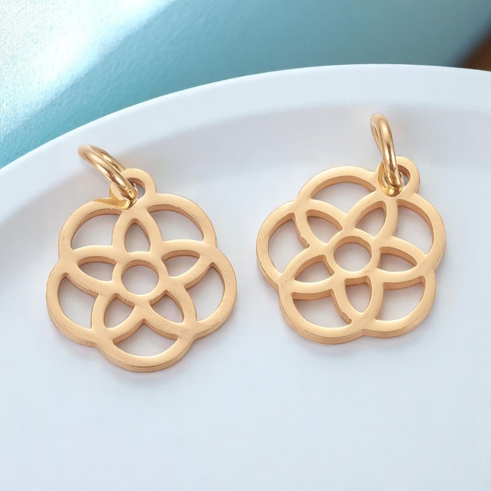 Goldfarbener Edelstahl Anhänger Charm Blume des Lebens 13 x 12 x 1,1 mm Goldfarbener Edelstahl Anhänger Charm Blume des Lebens 13 x 12 x 1,1 mm