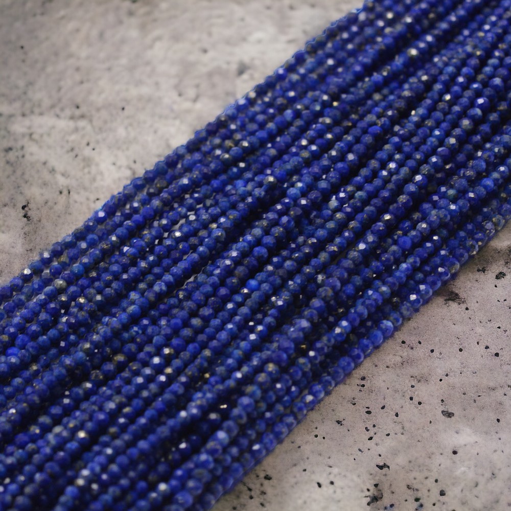 S35109B3 Natürlicher zierlicher facettierter Lapislazuli Perlenstrang 2 mm (ca. 197 Perlen / ca. 40 cm Länge)