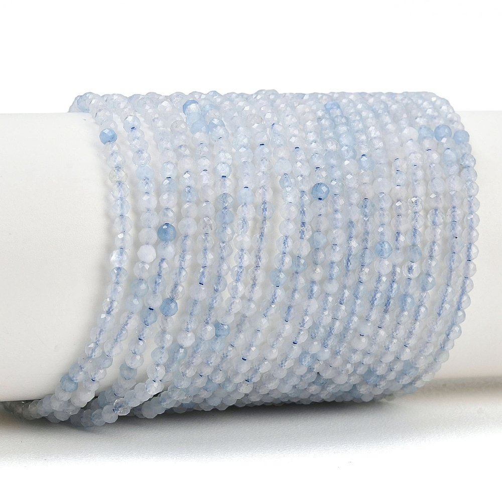 Facettierter Aquamarin Perlenstrang 2,3 mm (ca. 184 Perlen / ca. 39 cm Länge)
