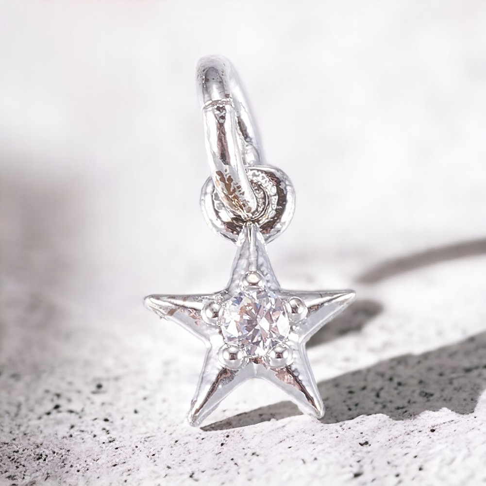 s135030pb2 Zierlicher Metallstern Charm Anhänger mit Zirkonia Stein und Biegering 8 x 6 x 2 mm platinfarben