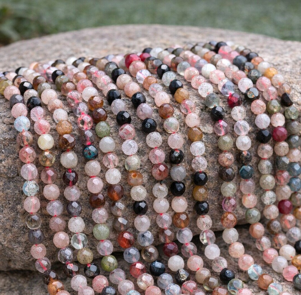 Natürlicher gemischter Edelstein Perlenstrang facettiert 3 x 2 - 3 mm (ca. 110 Perlen / ca. 38 cm Länge)