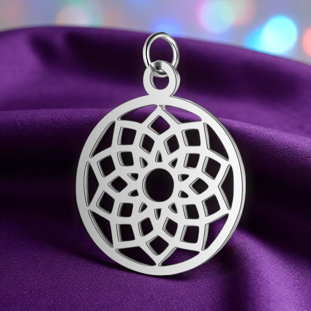 Edelstahl Chakra Anhänger rund platinfarben 22,5 x 19 x 1 mm - filigranes Mandala Design