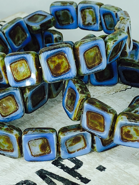 glas-blau-2