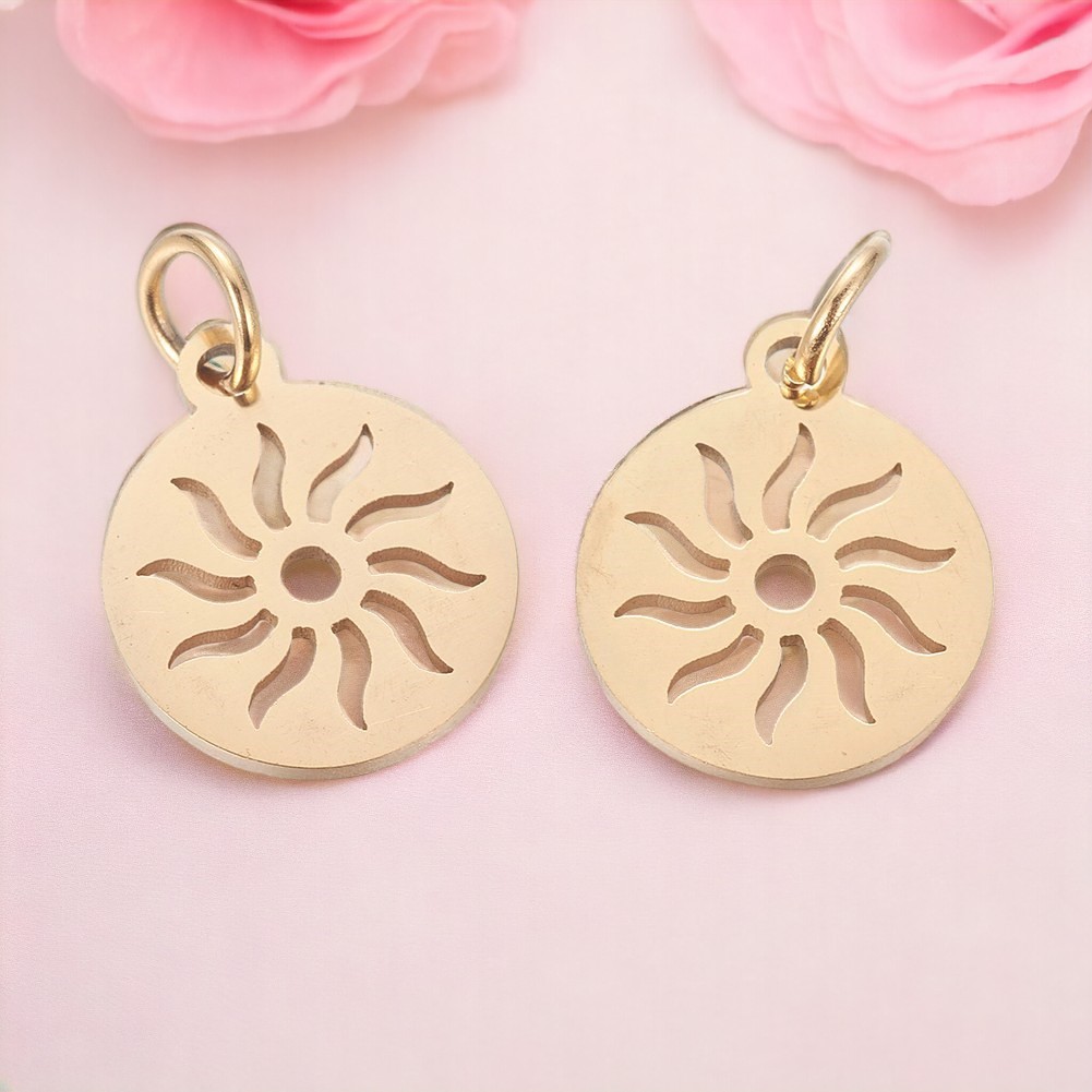 s201449GB Zierlicher Edelstahl Charm Anhänger Sonne goldfarben 14 x 12 x 1,1 mm