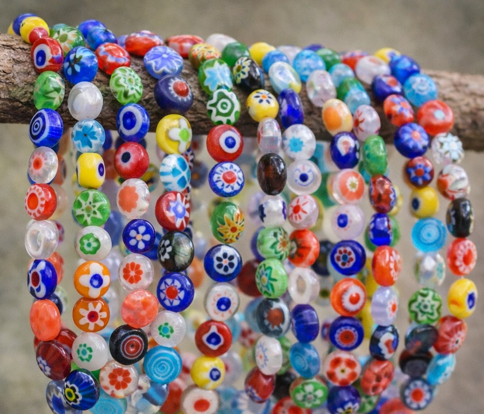 Handgefertigte Millefiori Glasperlen 6 x 2,5 mm (ca. 64 Perlen / ca. 36 cm Länge)